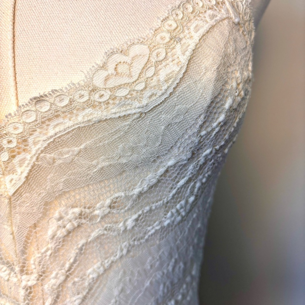 Free People Cream Lace Pull On Slip Adjustable Staps - Picture 5 of 9